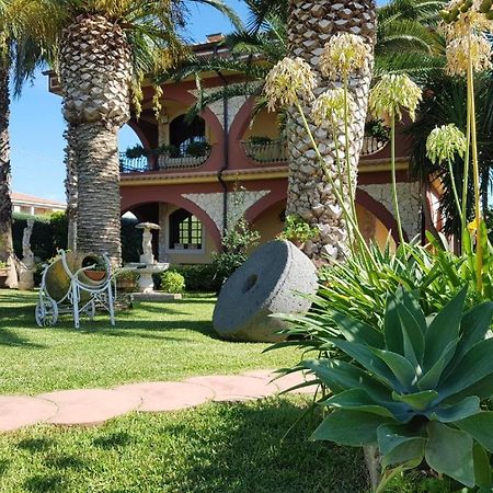 אבולה Villa Del Papiro Charme Apartments מראה חיצוני תמונה