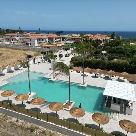אבולה Villa Del Papiro Charme Apartments מראה חיצוני תמונה