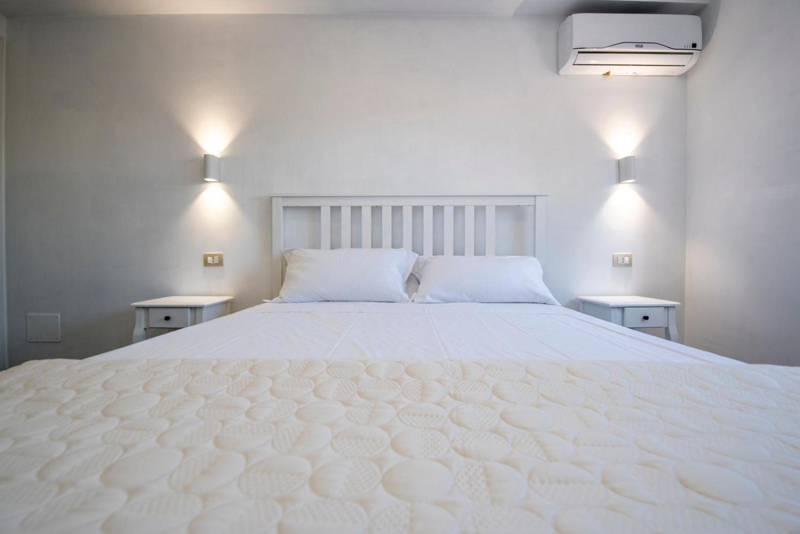 אבולה Villa Del Papiro Charme Apartments מראה חיצוני תמונה