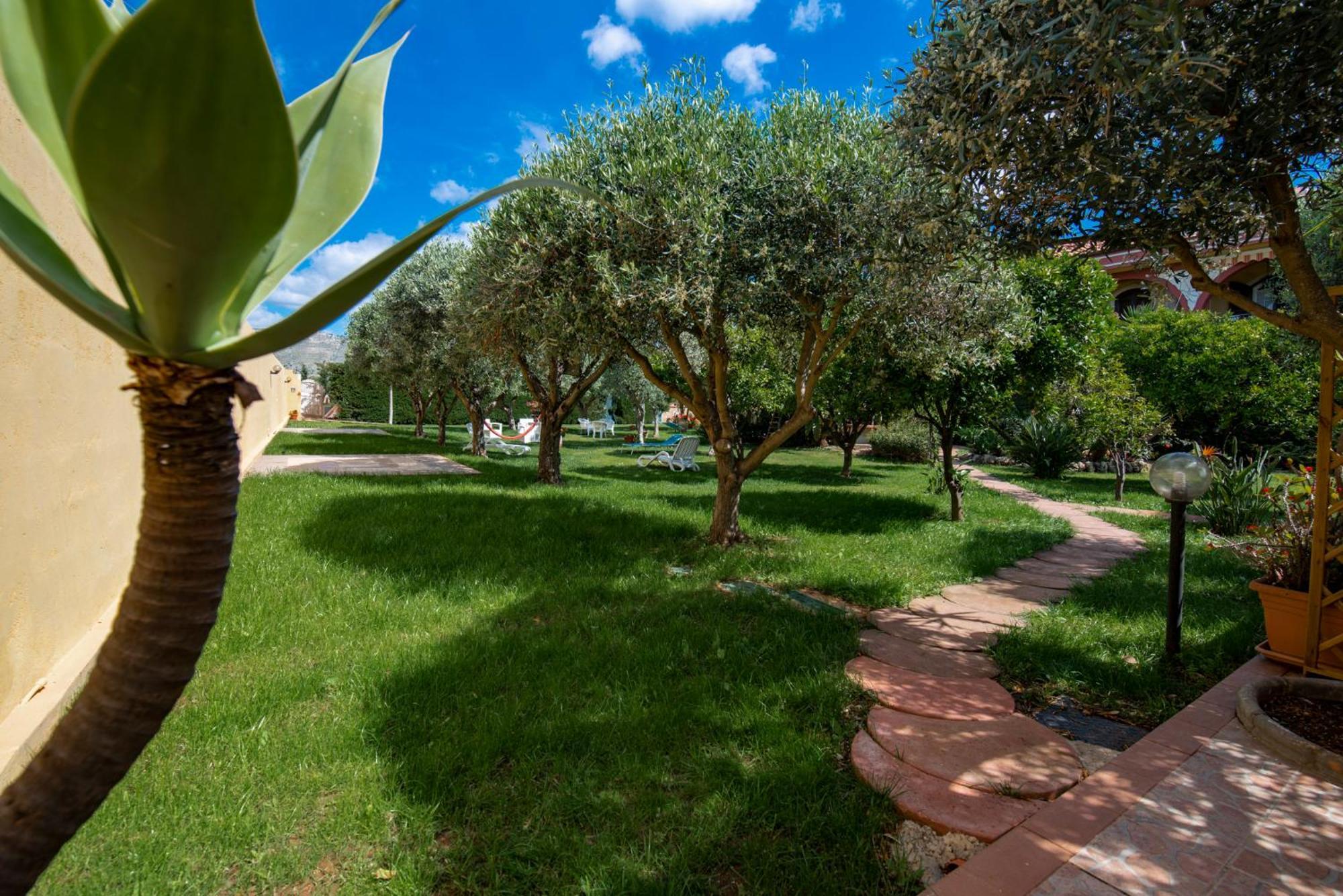 אבולה Villa Del Papiro Charme Apartments מראה חיצוני תמונה