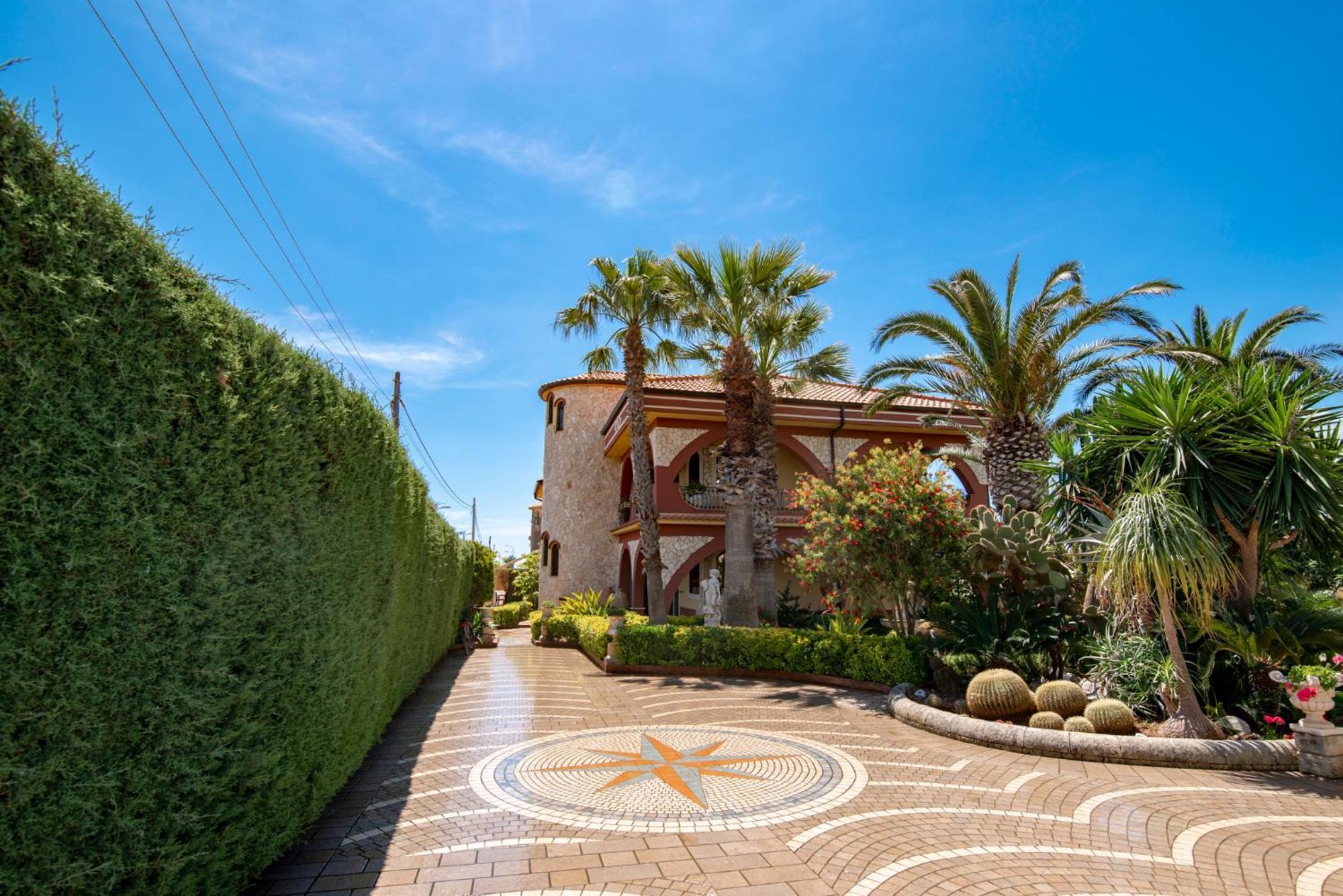 אבולה Villa Del Papiro Charme Apartments מראה חיצוני תמונה