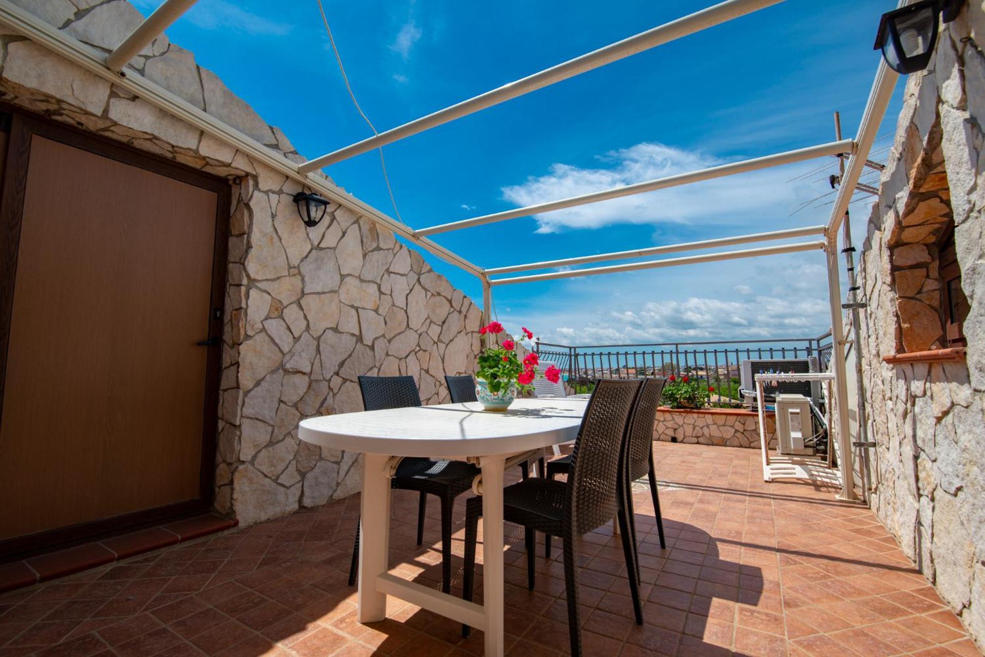 אבולה Villa Del Papiro Charme Apartments מראה חיצוני תמונה