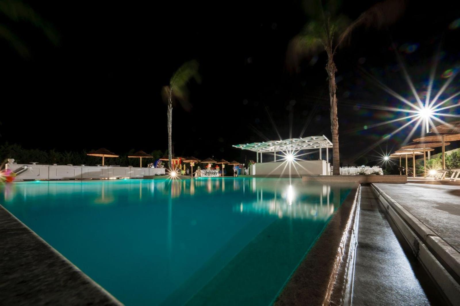 אבולה Villa Del Papiro Charme Apartments מראה חיצוני תמונה